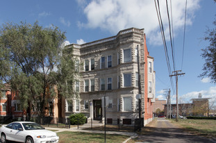 4219-4221 S Ellis Ave Apartments