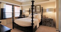 Villa Piana Apartments in Dallas, TX - Building Photo - Building Photo