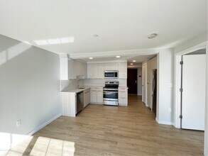 1 Soden Pl, Unit 504 in Cambridge, MA - Building Photo - Building Photo