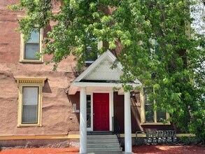616 Union St in Manchester, NH - Building Photo - Building Photo