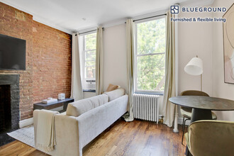 221 Mott St in New York, NY - Building Photo - Building Photo