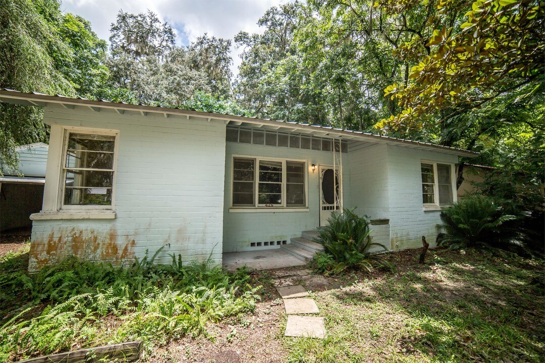 425 NW 25 St in Gainesville, FL - Building Photo