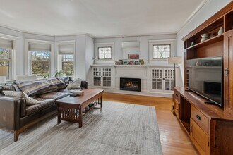 2152 W Agatite Ave in Chicago, IL - Building Photo - Building Photo