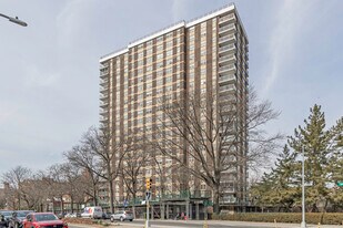 Amalgamated Co-op Towers in Bronx, NY - Building Photo