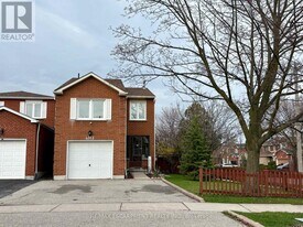 4313 Lee Dr in Mississauga, ON - Building Photo