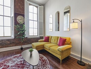 66 S Front St, Unit 21 in Memphis, TN - Building Photo - Building Photo