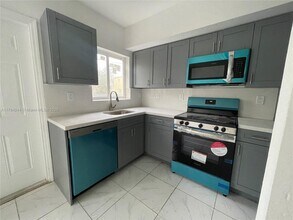 475 NW 83rd St in Miami, FL - Building Photo - Building Photo