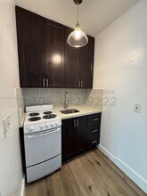 2148 NW Flagler Terrace in Miami, FL - Building Photo - Building Photo