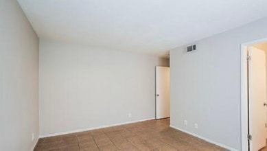 2388 Valley Dr in Las Vegas, NV - Building Photo - Building Photo