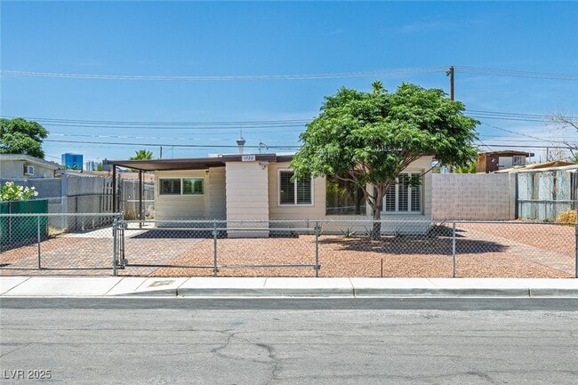 property at 1720 Eastwood Dr