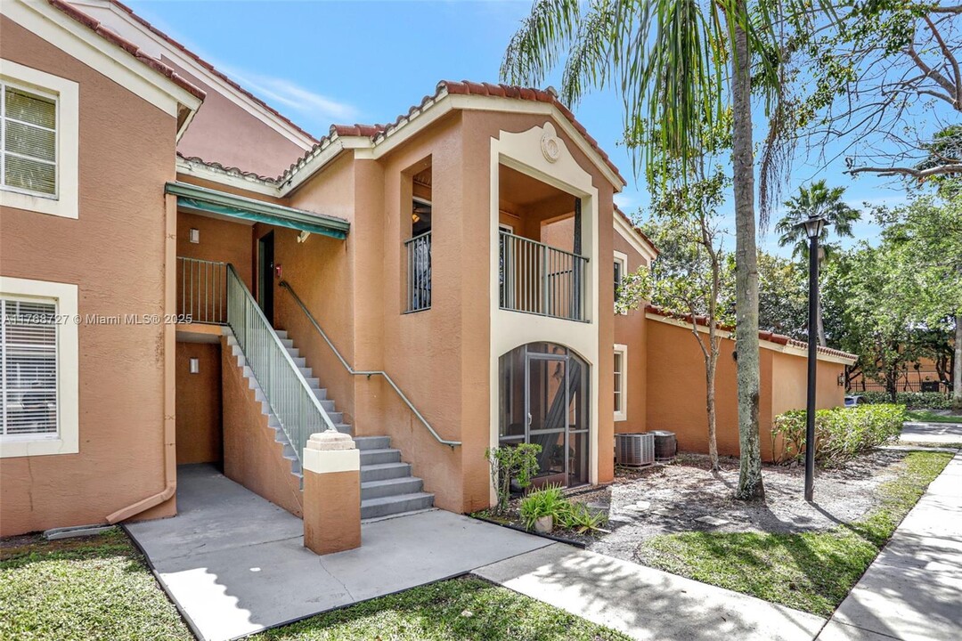 4820 N State Rd 7 in Coconut Creek, FL - Building Photo