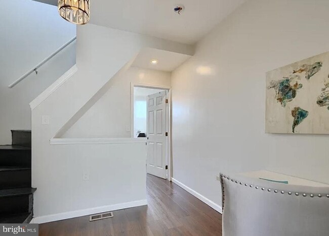 2242 E Fairmount Ave in Baltimore, MD - Building Photo - Building Photo