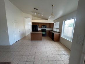 41229 W Walker Wy in Maricopa, AZ - Building Photo - Building Photo