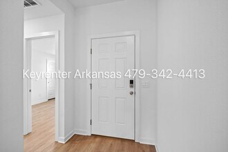 571 Raegan St in Prairie Grove, AR - Building Photo - Building Photo