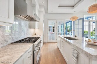 982 9th Ave S in Naples, FL - Building Photo - Building Photo