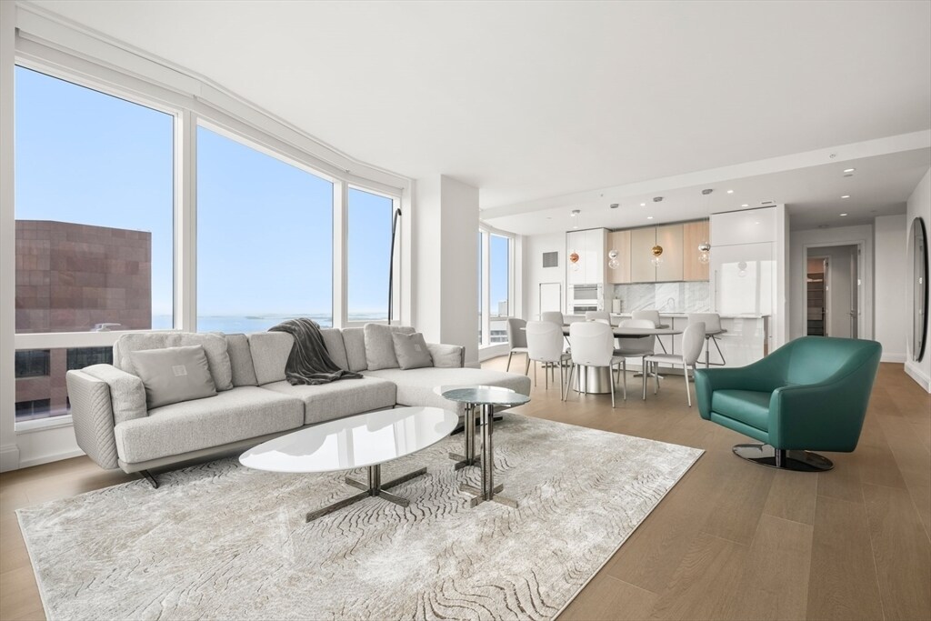 240 Devonshire St in Boston, MA - Building Photo
