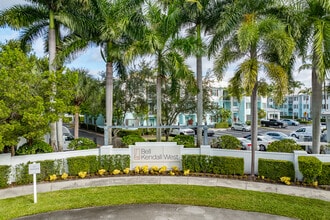 Bell Kendall West in Miami, FL - Foto de edificio - Building Photo