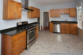 173 Rindge Ave in Cambridge, MA - Building Photo - Building Photo