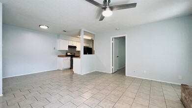 1018 Woodlief Trail in Round Rock, TX - Building Photo - Building Photo