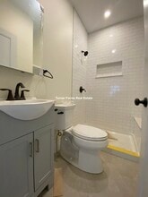261B W Newton St, Unit B in Boston, MA - Building Photo - Building Photo