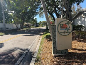 6791 NW 32nd Ave in Fort Lauderdale, FL - Building Photo - Building Photo