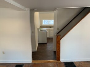 26 Gault Ave in Oneonta, NY - Building Photo - Building Photo