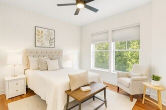 38 Village Rd, Unit 715 in Middleton, MA - Foto de edificio - Building Photo