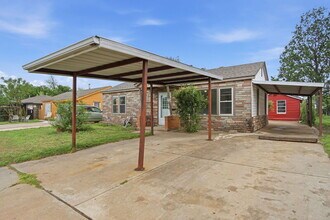 2228 NE 23rd St in Oklahoma City, OK - Building Photo - Building Photo