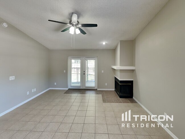 1326 Hatch Pl in Valrico, FL - Building Photo - Building Photo