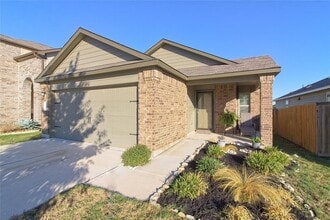 505 Greatest Gift Wy in Jarrell, TX - Building Photo - Building Photo