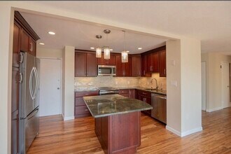 1002 Paradise Rd in Swampscott, MA - Building Photo - Building Photo