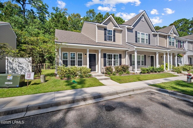 222 Admiration Ave in Beaufort, SC - Foto de edificio - Building Photo