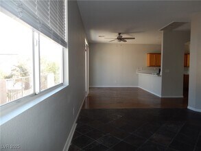 1032 Sweeping Ivy Ct in Las Vegas, NV - Building Photo - Building Photo