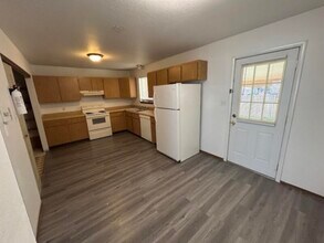 108 Peter Dr in Fruita, CO - Building Photo - Building Photo