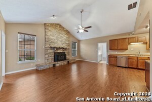 615 Burwood Ln in San Antonio, TX - Building Photo - Building Photo