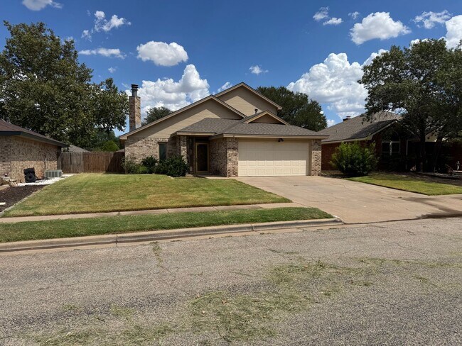 6917 Hope Ave in Lubbock, TX - Building Photo - Building Photo