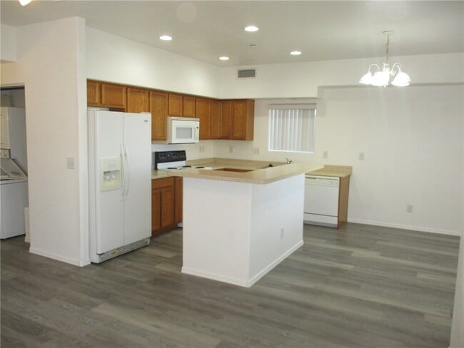 1765 Central Ave in Bullhead City, AZ - Building Photo - Building Photo