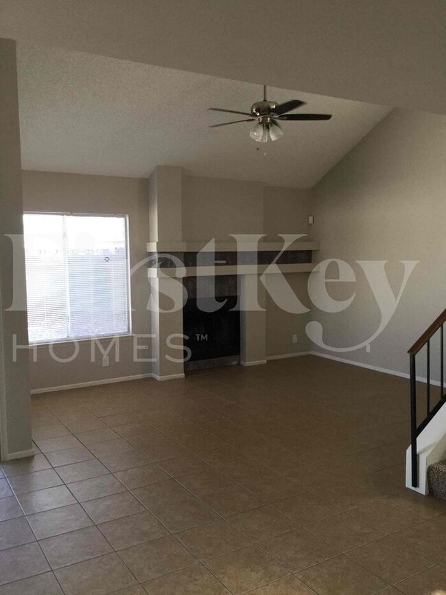 2368 Valley Dr in Las Vegas, NV - Building Photo - Building Photo