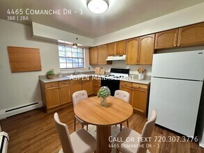4465 Comanche Dr in Boulder, CO - Foto de edificio - Building Photo