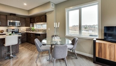 The Link in Edmonton, AB - Building Photo - Building Photo