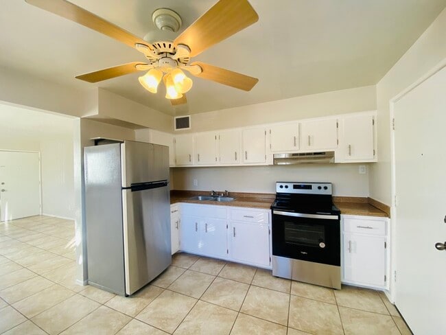 1295 E Glenn St in Tucson, AZ - Building Photo - Building Photo