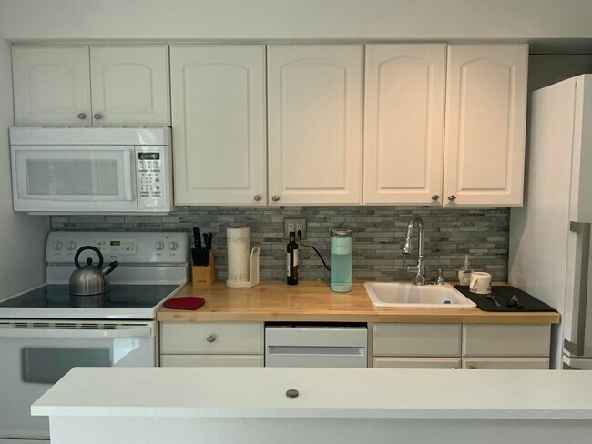 414 Seasage Dr in Delray Beach, FL - Building Photo - Building Photo