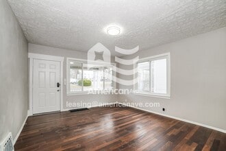 1214 E Corrington Ave in Peoria, IL - Building Photo - Building Photo