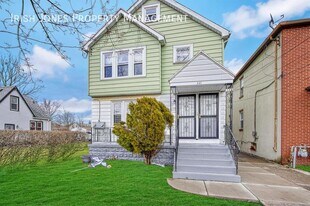 137 Wilkes Ave in Buffalo, NY - Building Photo