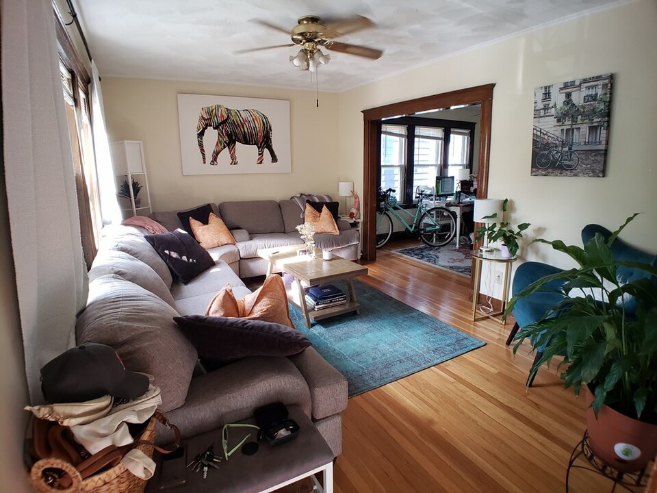107 Pennsylvania Ave, Unit 1 in Somerville, MA - Building Photo