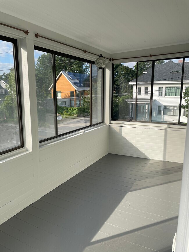 179 Dartmouth st, Unit 4 Bed 2 Bath in Portland, ME - Building Photo - Building Photo