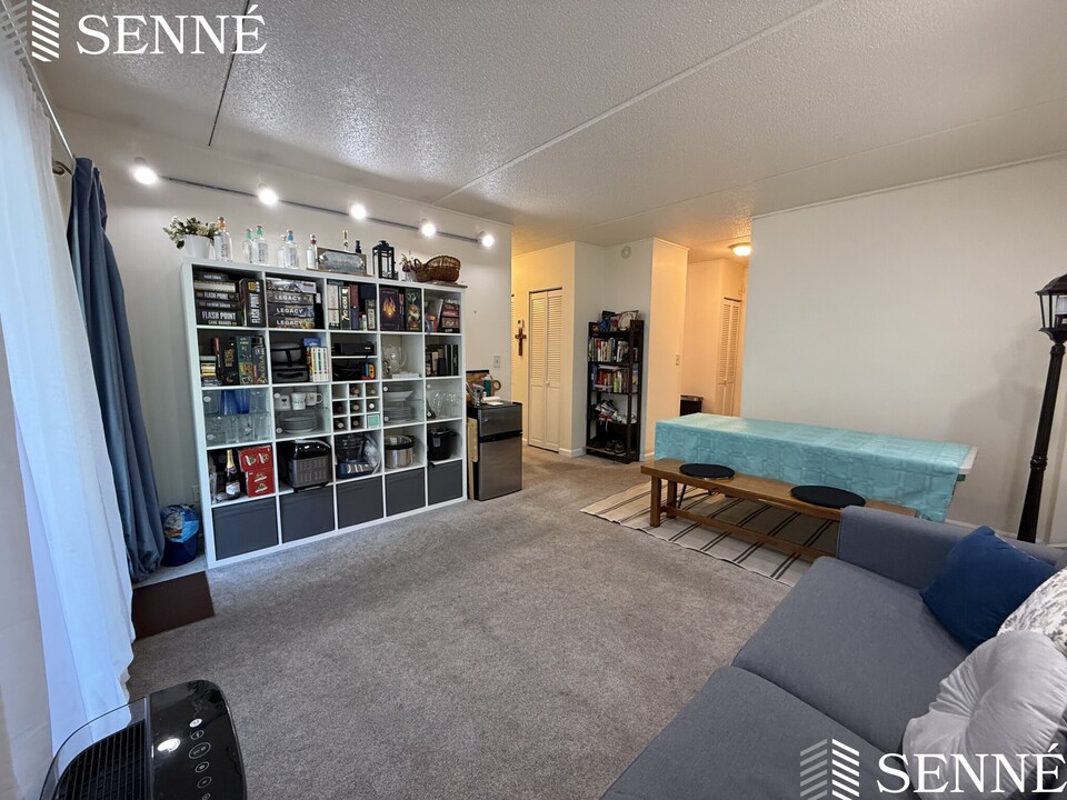 12 Ellery St, Unit 160 in Cambridge, MA - Building Photo