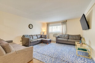 8845 Lamon Ave in Skokie, IL - Building Photo