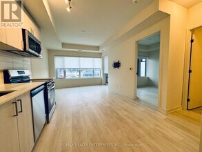 8020 Derry Rd in Milton, ON - Building Photo - Building Photo