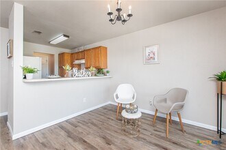 402 Deloris Dr in Killeen, TX - Building Photo - Building Photo